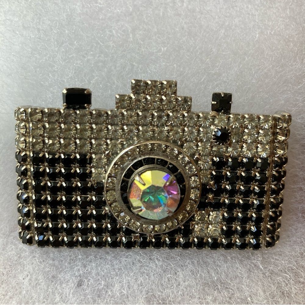 Vtg‎ Dorothy Bauer Brooch Pin 35mm Camera Photographer Gift Rhinestone Jewelry